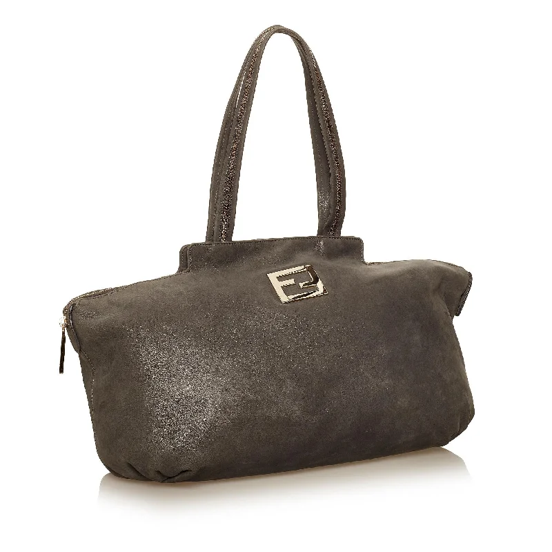 Fendi Chains Leather Tote Bag (SHG-29529)