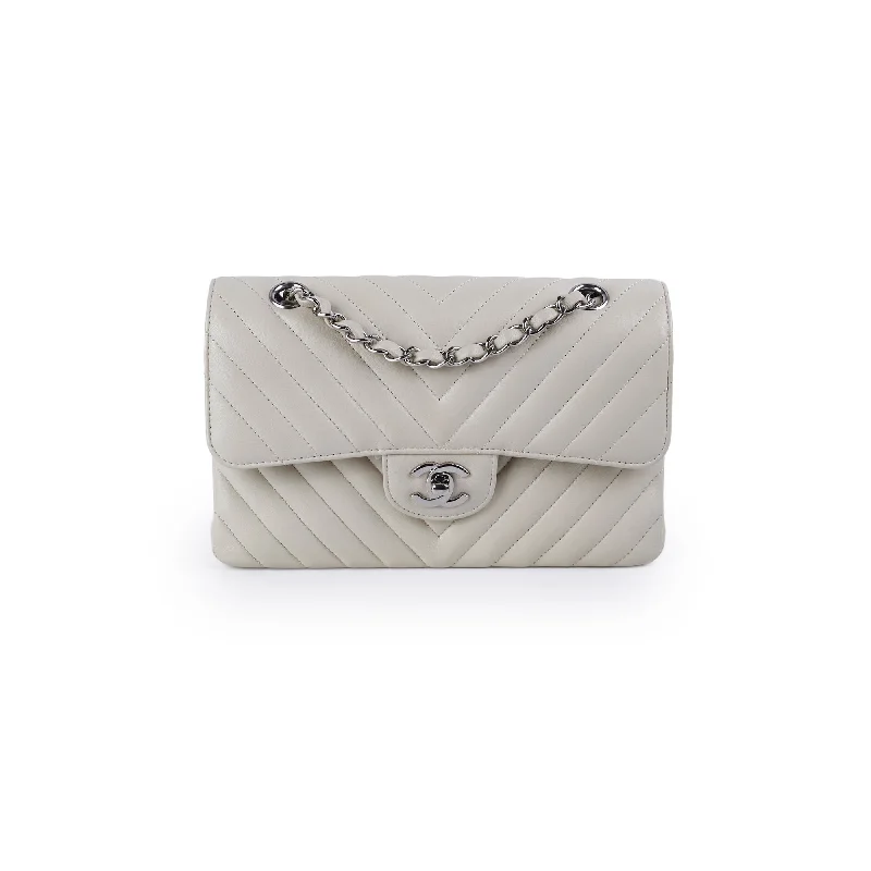 Chanel Classic Flap Small Lambskin Chevron Cream - Series 31