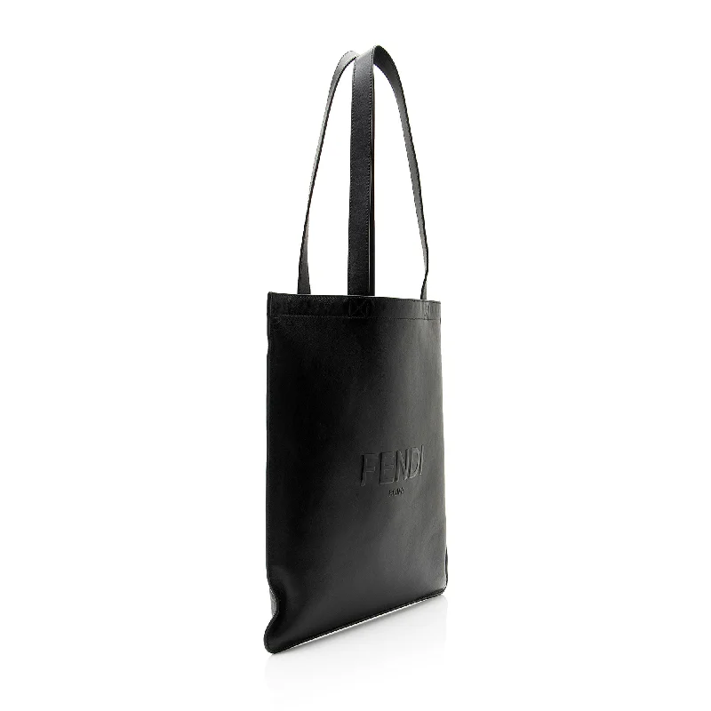 Fendi Calfskin Logo Flat N/S Tote (SHF-Vlwv6d)