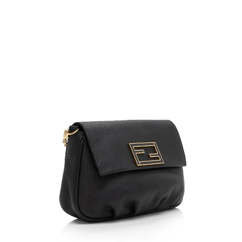 Fendi Leather Fendista Crossbody Bag (SHF-Eg2miO)