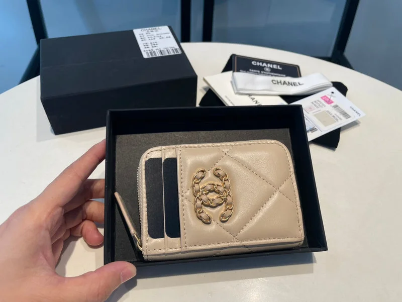 Whimsy Finds - Chanel Wallets - 174