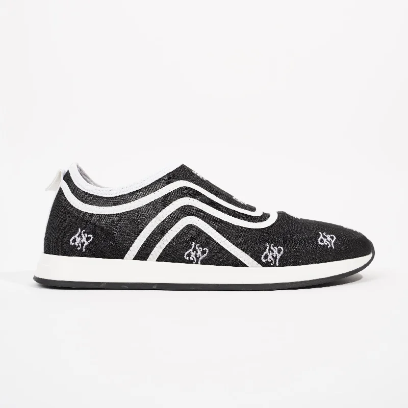 Fendi Womens Freedom Sneaker Black White EU 36.5 / UK 3.5