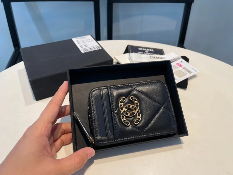 Whimsy Finds - Chanel Wallets - 176