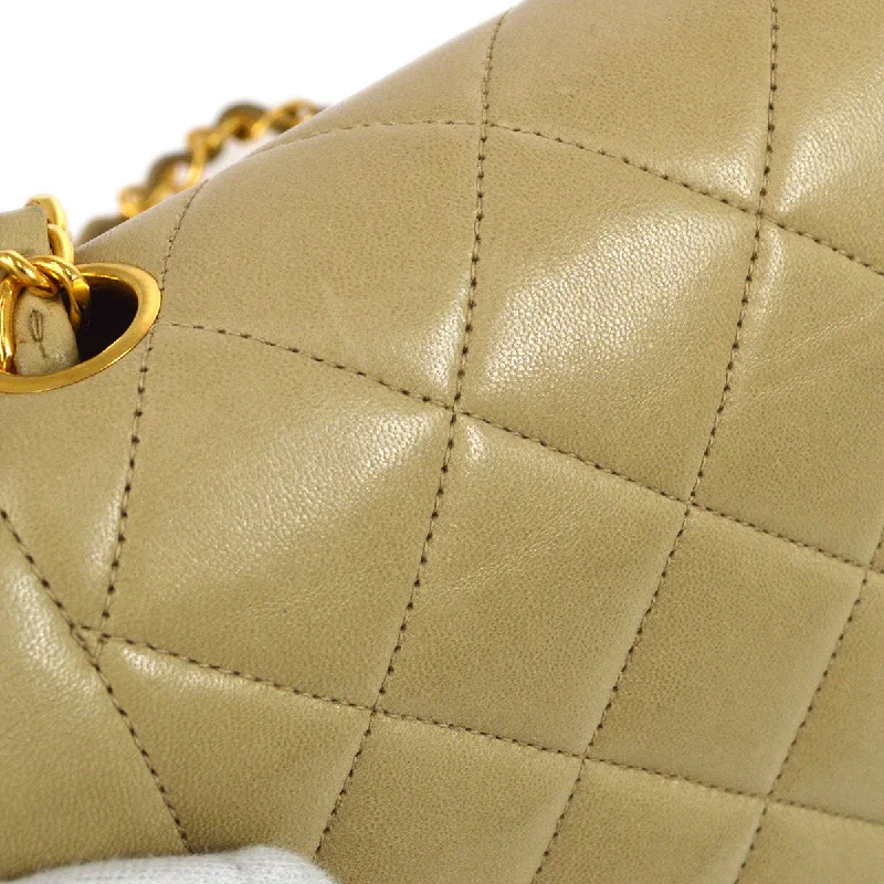 CHANEL 1994-1996 Beige Lambskin Diana Flap Small