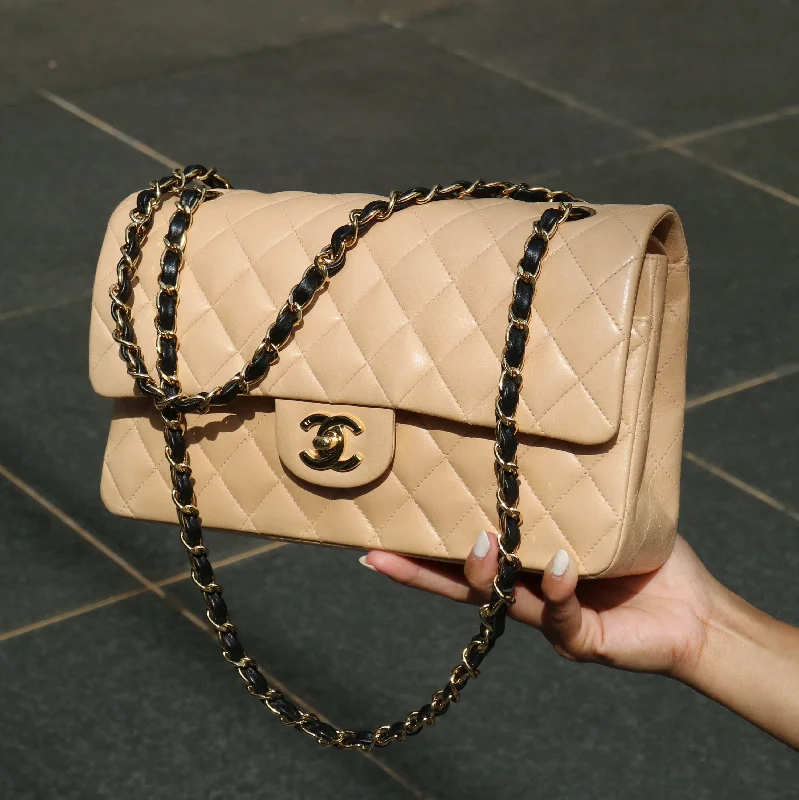 CHANEL 2004-2005 Classic Flap Medium Beige Lambskin